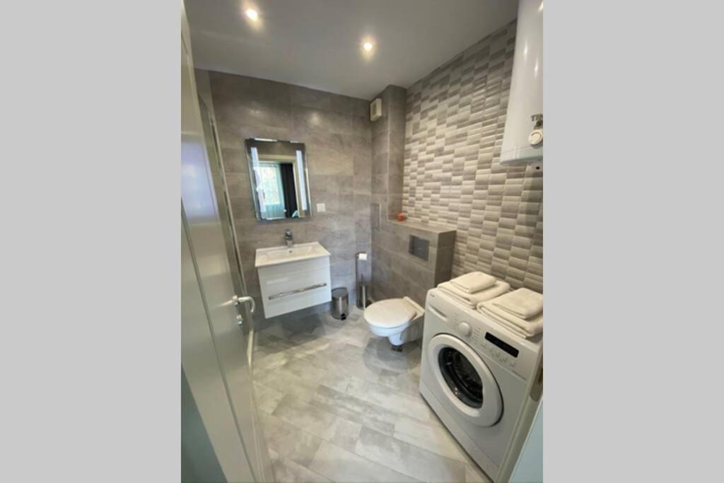 Lux 1Bd/1Ba City Center Apartment Blagoevgrado Exterior foto